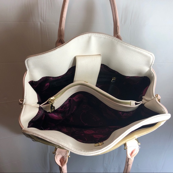 Betsey Johnson Purse Handbag heart white leather - Picture 6 of 8